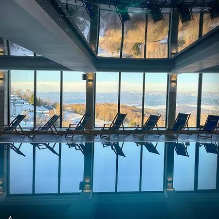 Larisa コパオニク